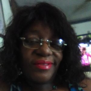 Meet your Posher, Angie